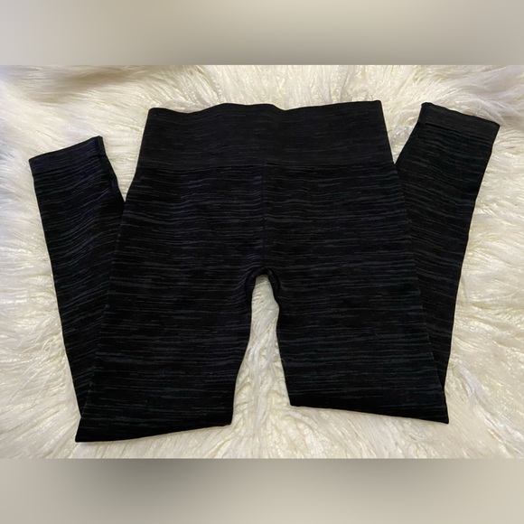 Gymshark Womens ADAPT MARL SEAMLESS ACTIVEWEAR LEGGINGS in Black/Grey - Picture 4 of 6